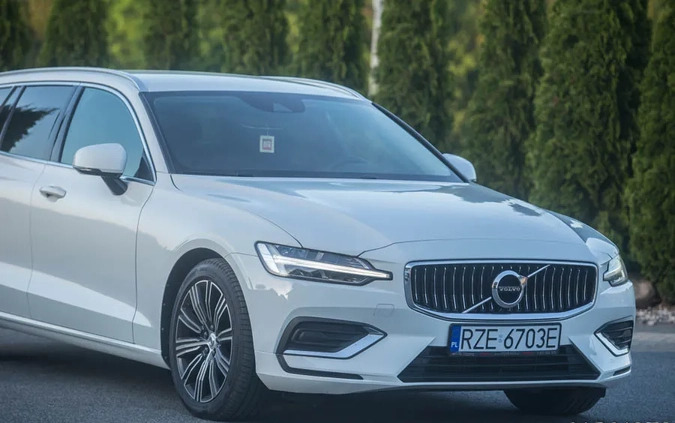 Volvo V60 cena 106764 przebieg: 151231, rok produkcji 2020 z Ożarów Mazowiecki małe 631